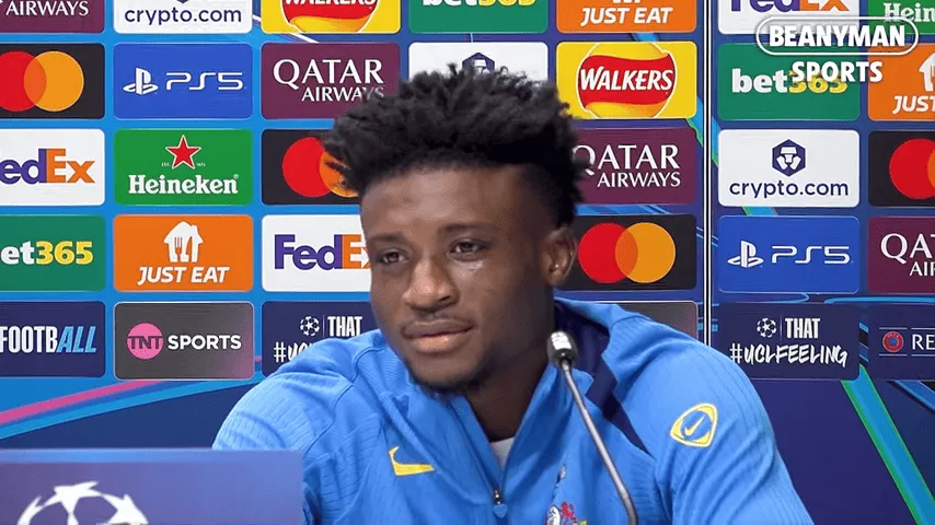 九游真人视讯 - 美女荷官